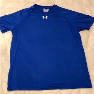Men’s Under Armour shirt